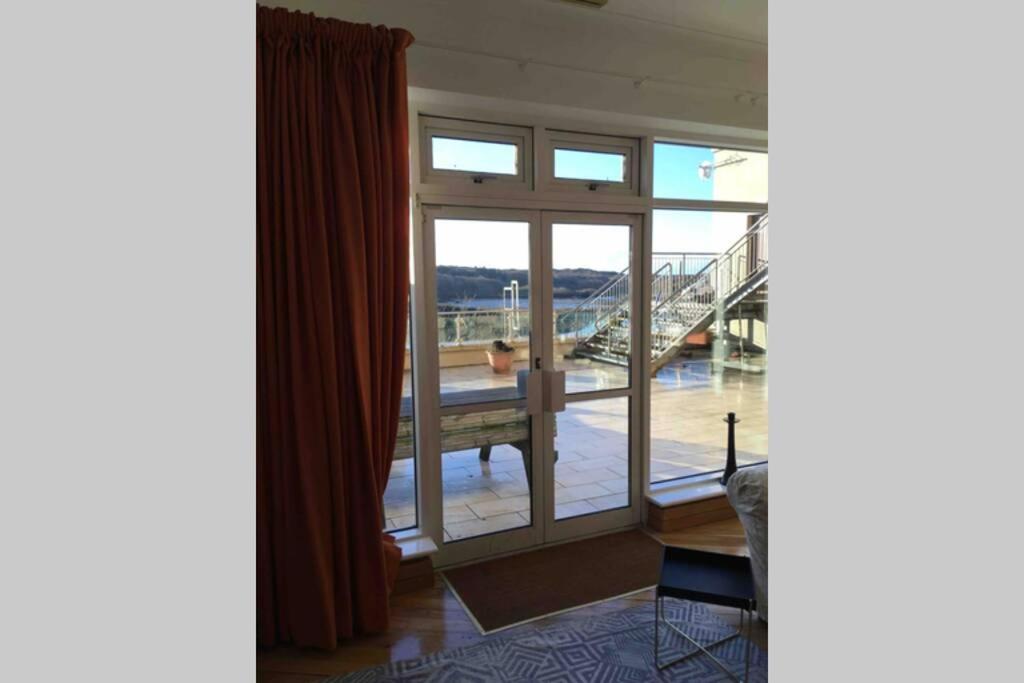 The Loft @ Clifden Bay Apartments Esterno foto